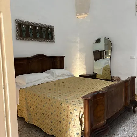 Civico 18 * Martina Franca